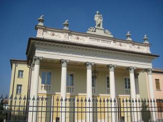 Il Teatro Sociale a Villastrada